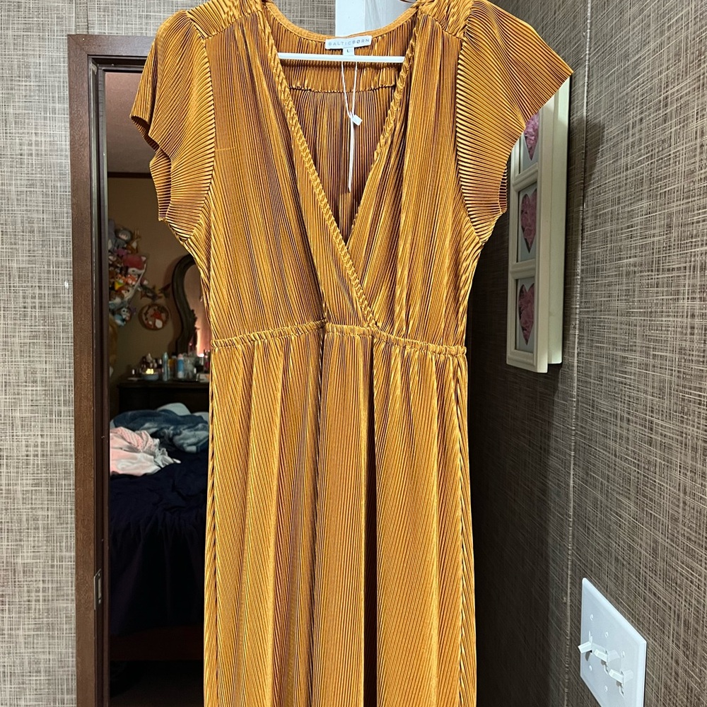 Baltic Born - Athena Style Saffron Pleated Maxi Dress (L) NWT
